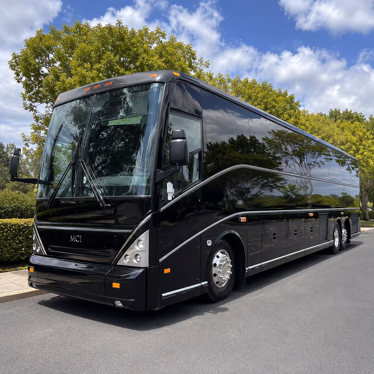 fan buses to oregon ducks games at autzen stadium in eugene