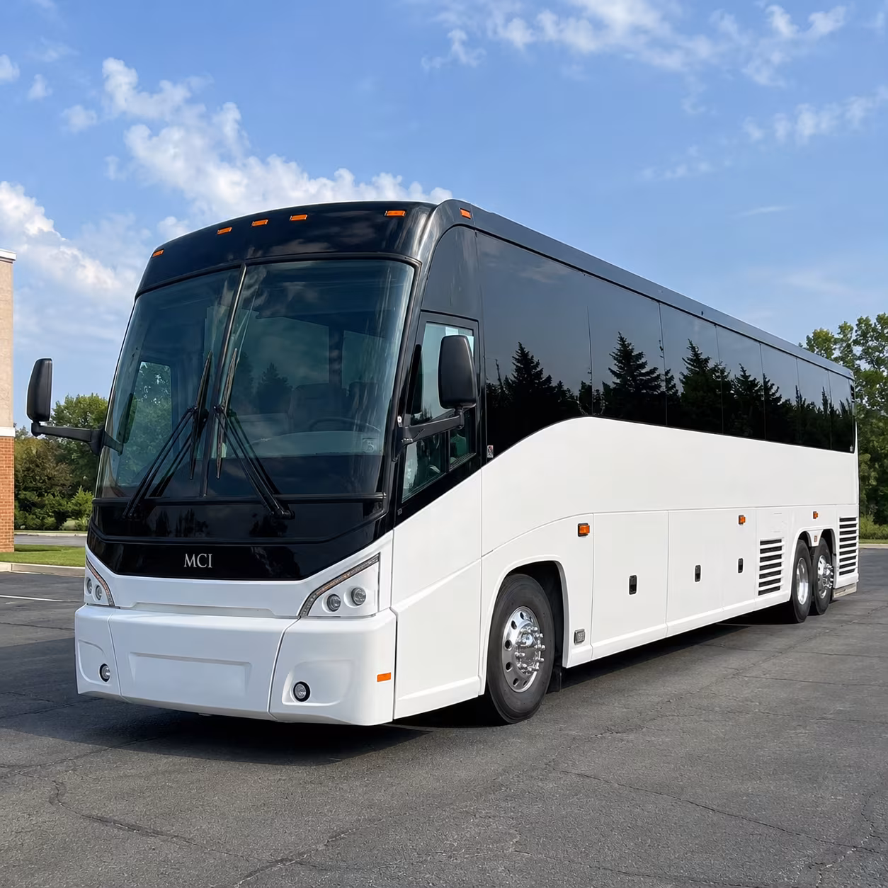 multi campus medical and healthcare shuttle buses in central oregon