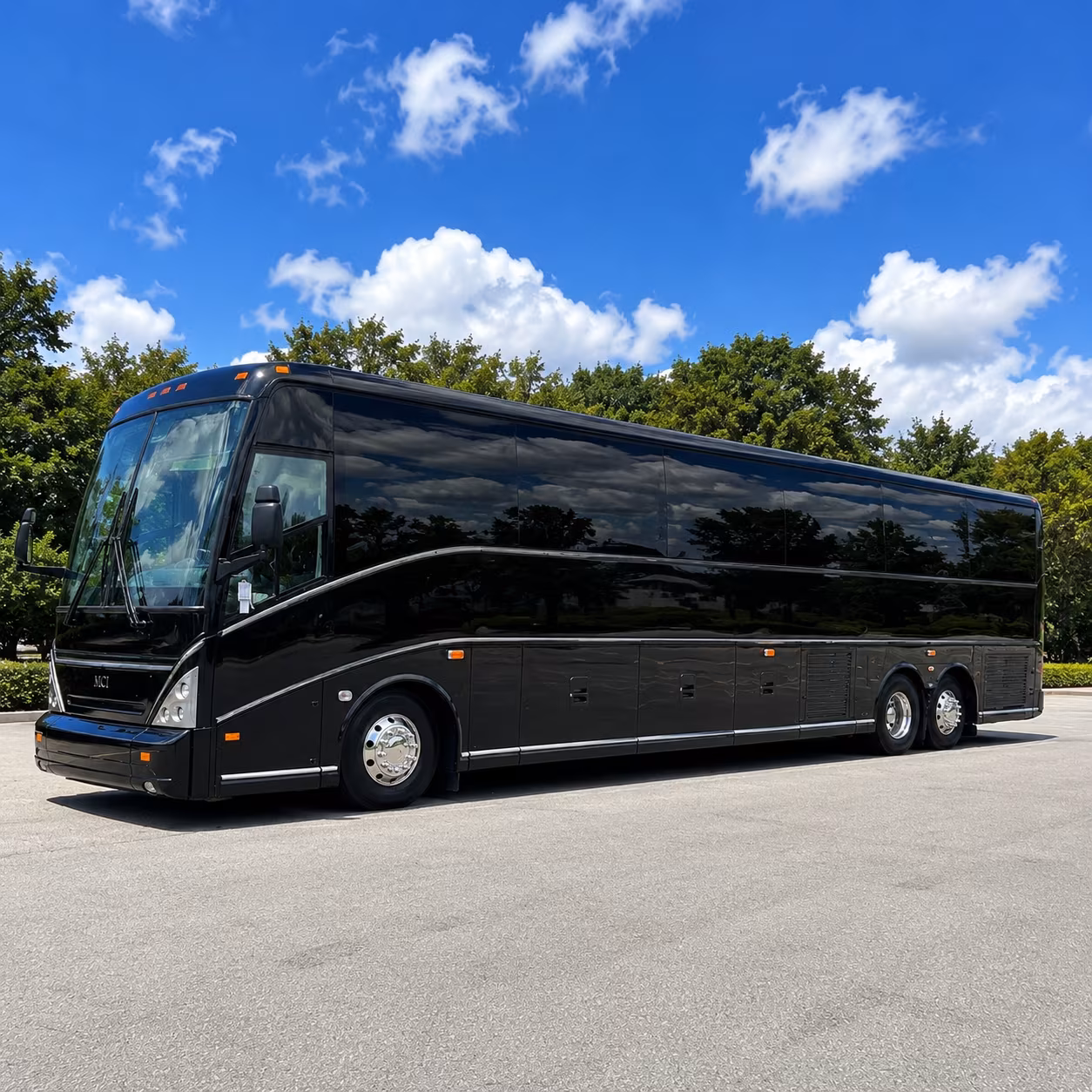 shuttle buses between downtown bend hotels and sunriver resort